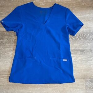Figs Technical Collection Casma Three Pocket Scrub Top Size small blue